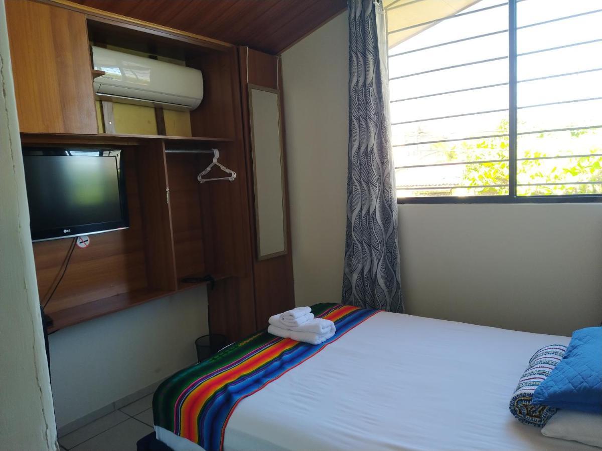 Hotel Antiguo Antiguo Cuscatlán Habitación foto